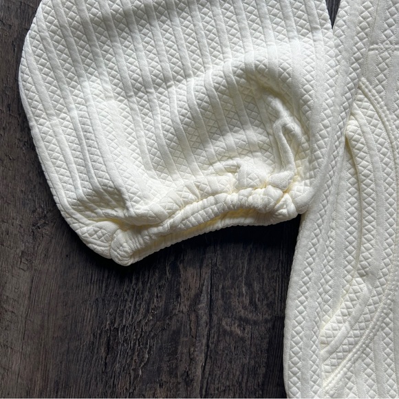 Max Studio | Textured Ribbed Balloon Sleeve Drawstring Waist Hoodie NWT Medium - Picture 6 of 9